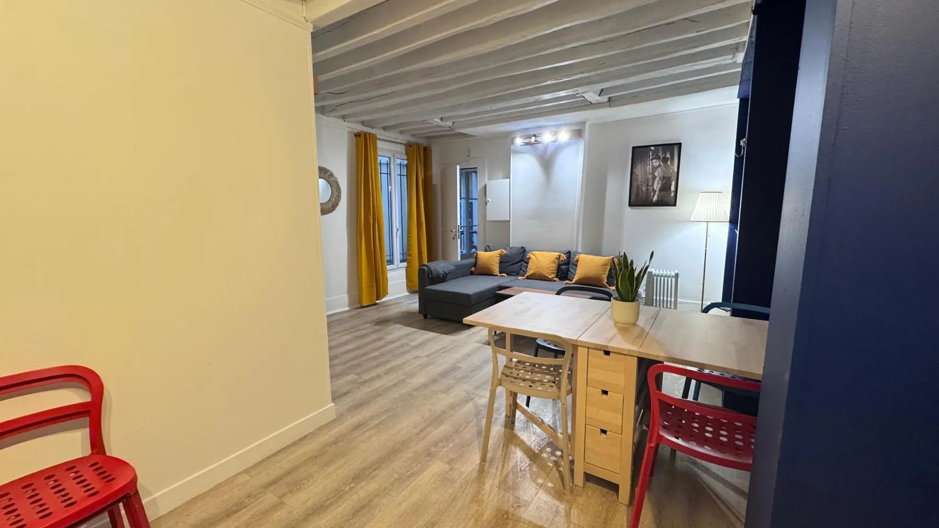 Flat In The Center Of Paris 아파트 0*,  프랑스